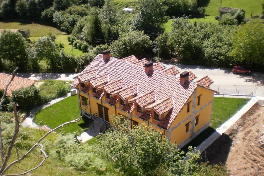 La Pasiega San Roque de Ríomiera Exteriör bild