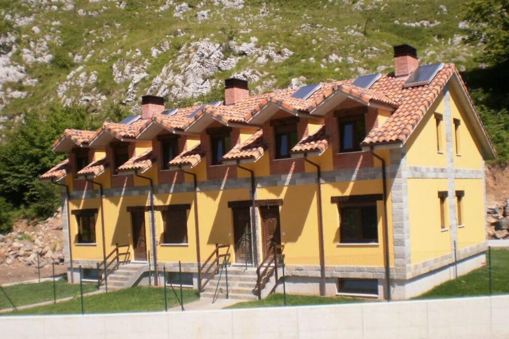 La Pasiega San Roque de Ríomiera Exteriör bild