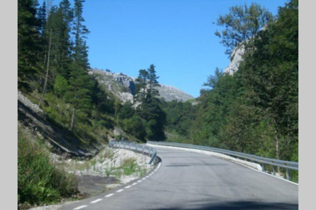 La Pasiega San Roque de Ríomiera Exteriör bild
